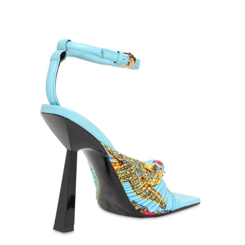 Sandalen aus Schafsleder mit Schnalle – Bild 5 | LuxeStyle