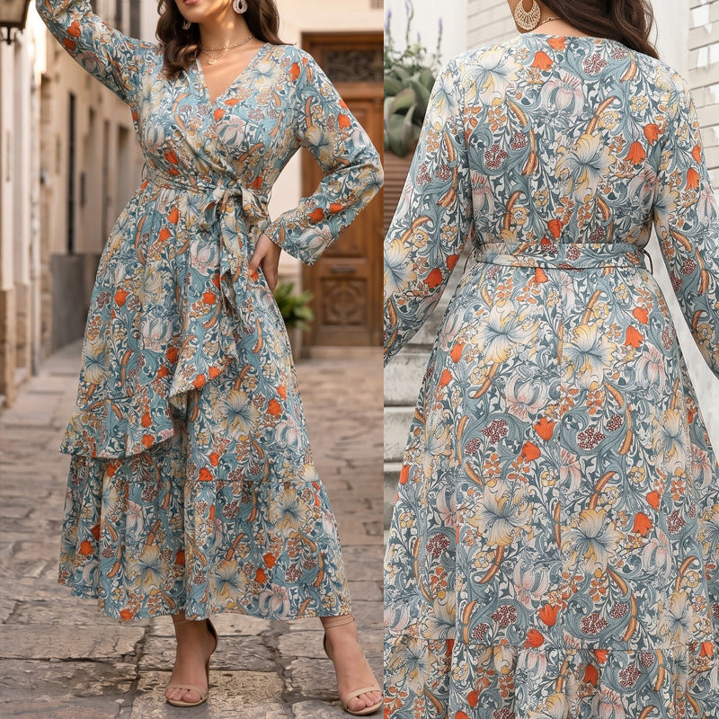 Maxikleid mit Retro-Print für kurvige Frauen