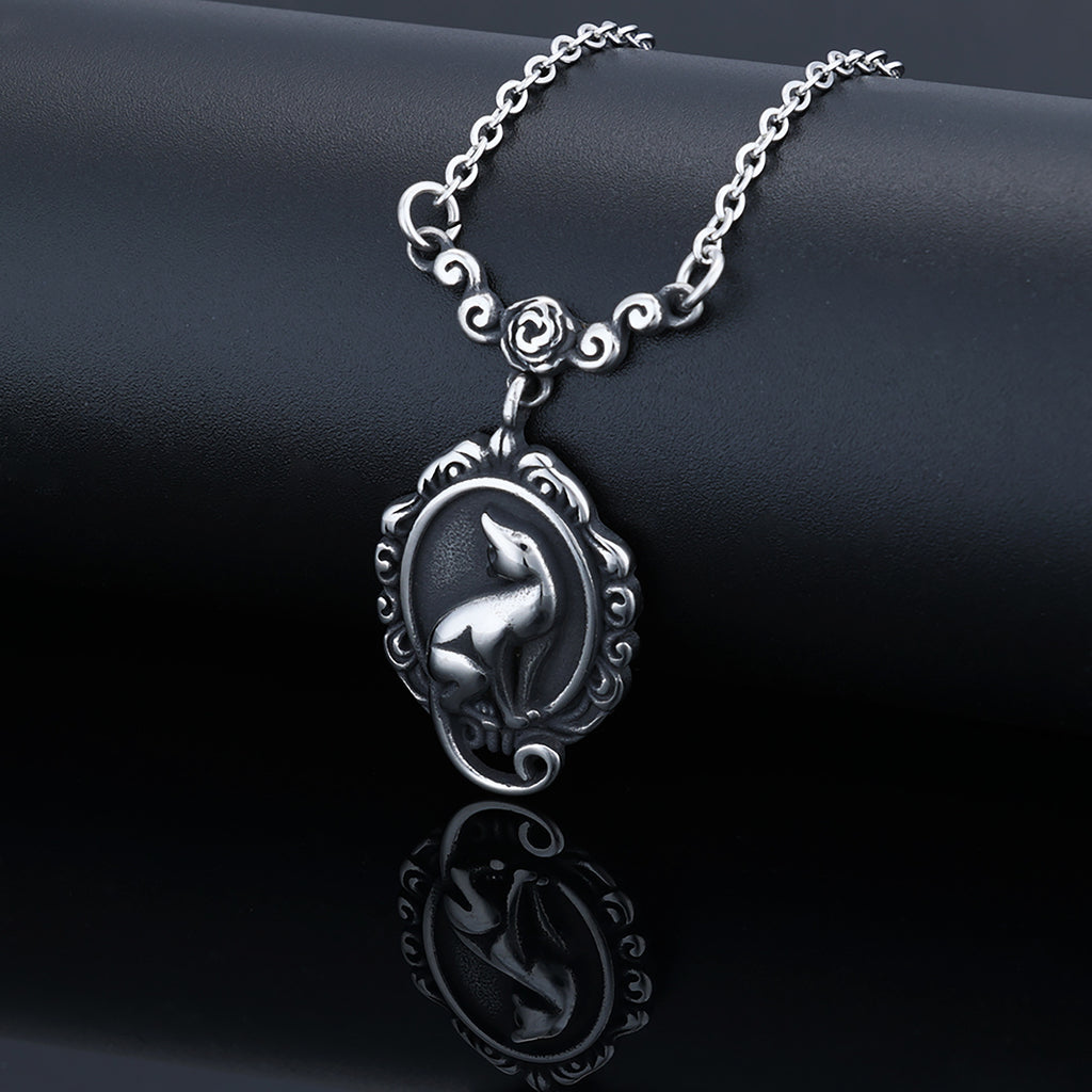 Edelstahl 3D Katzenpendant mit Blumenkranz – Unisex eleganter Personal