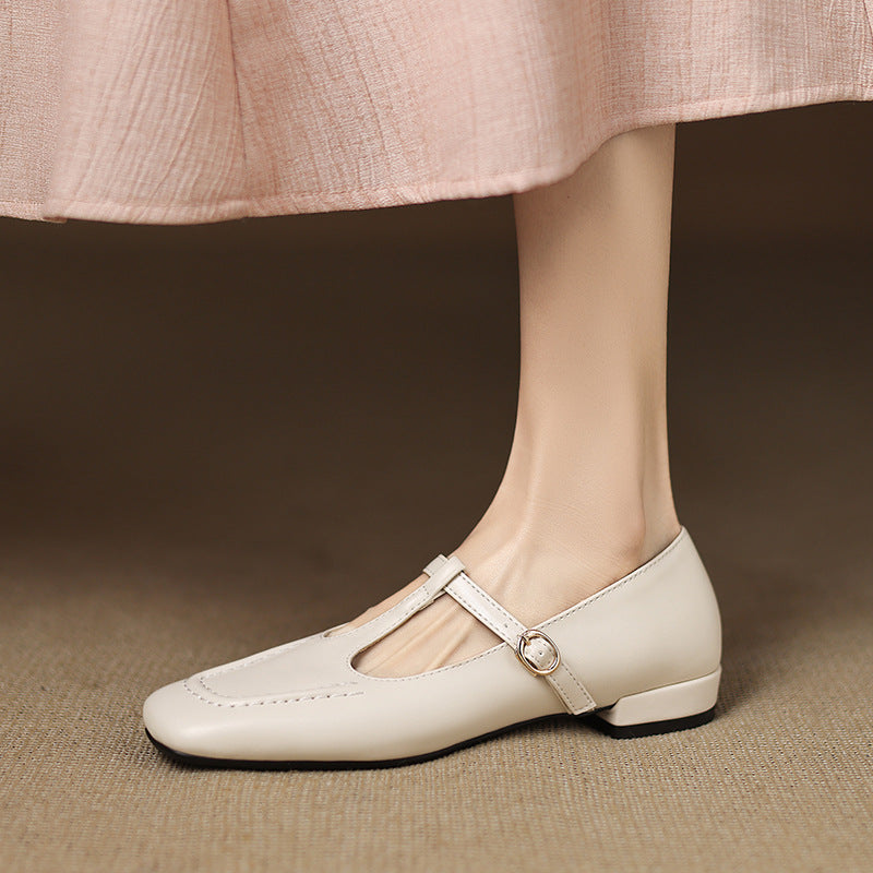 Peep Toe Pumps mit T-Riemen