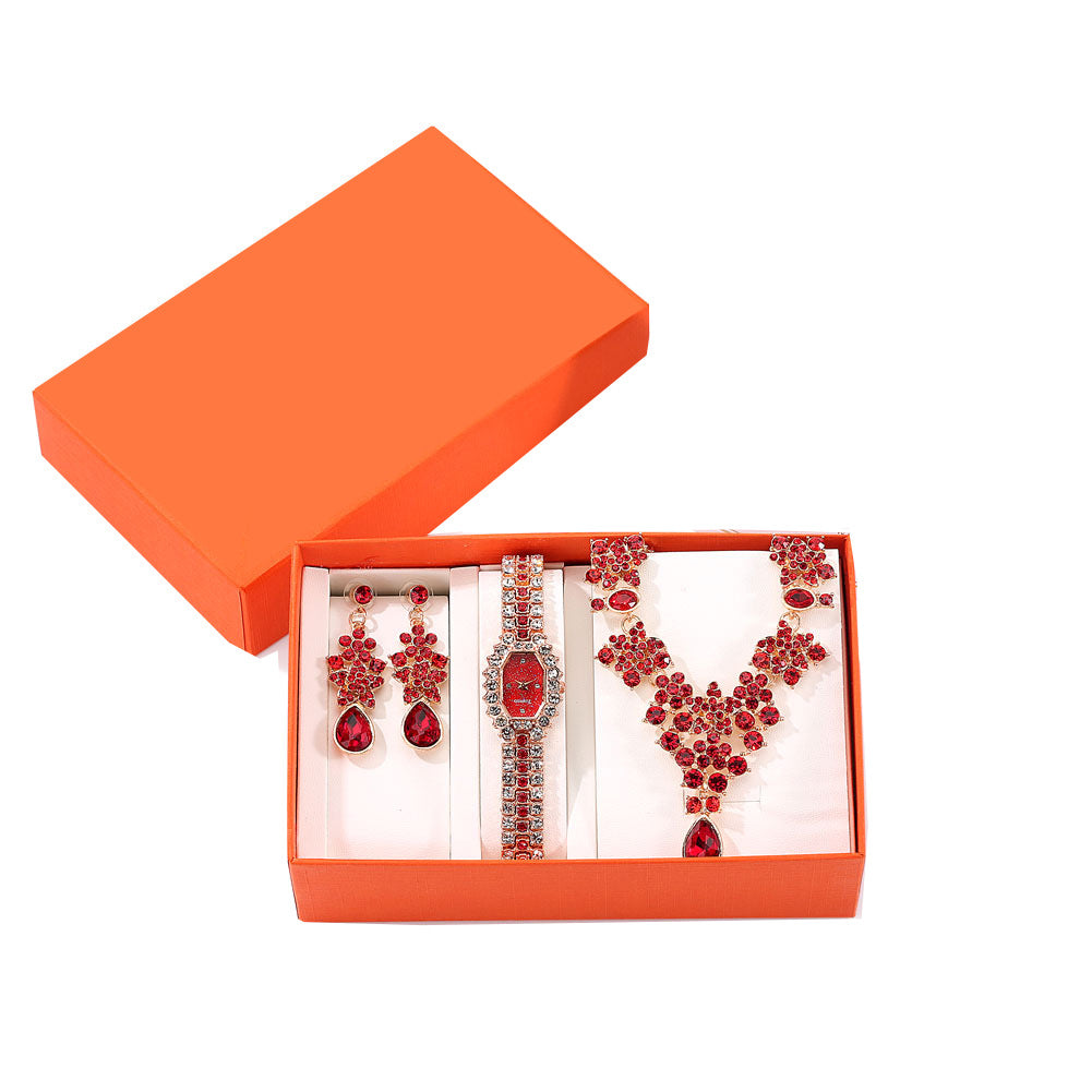 Quarz-Armbanduhr mit Zierelementen – Bild 4 | LuxeStyle