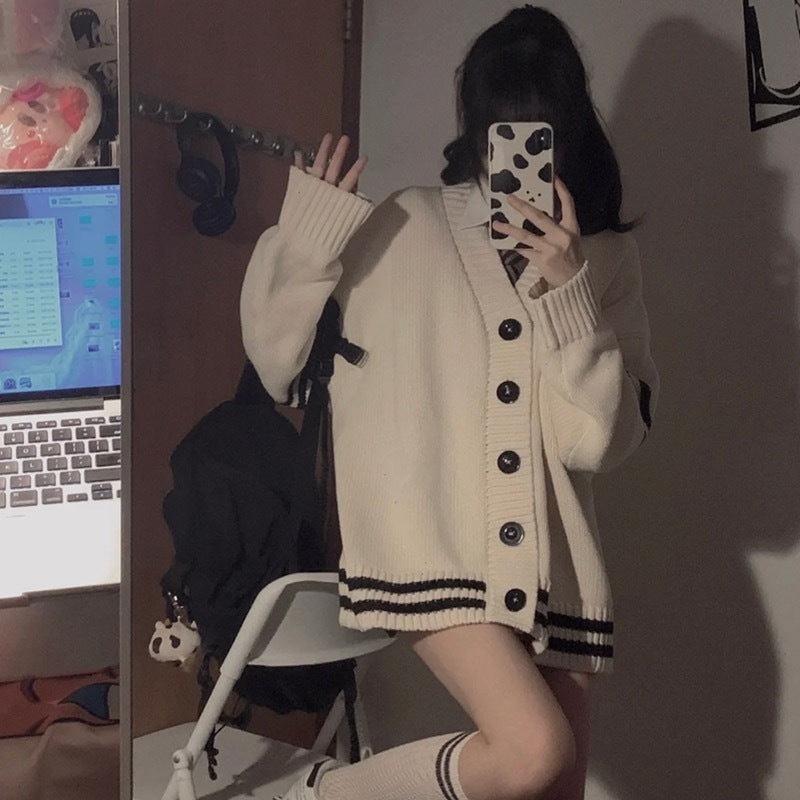 Strick-Cardigan im Preppy-Stil