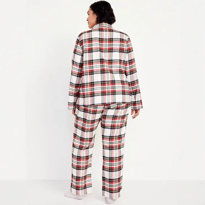 Weihnachts-Pyjama für die ganze Familie
