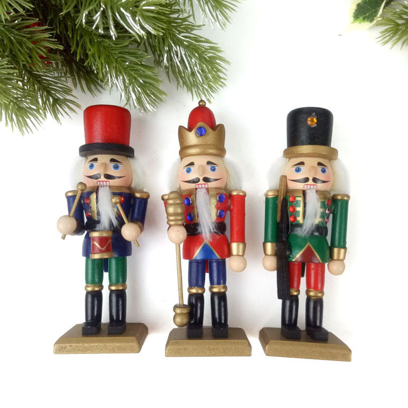 Nussknacker Soldaten-Figuren aus Holz (3er-Set) – Bild 7 | LuxeStyle