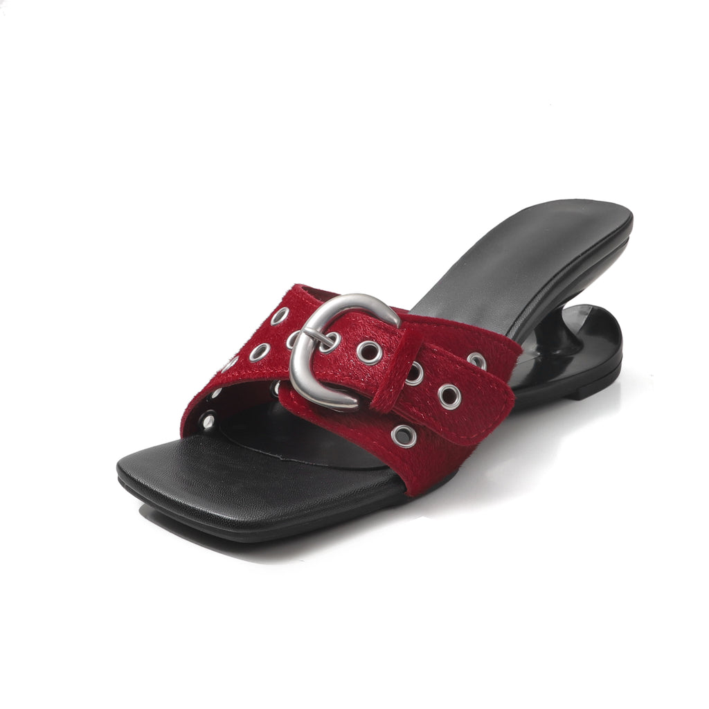 Mules mit Rosshaar und skulpturalem Absatz