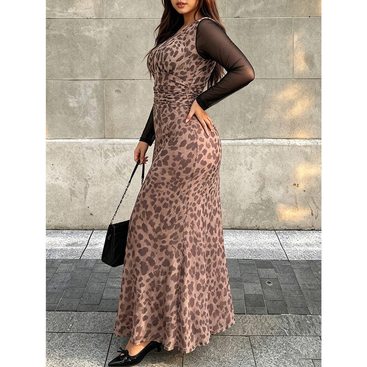 Elegantes A-Linien Mesh-Kleid mit Leo-Print