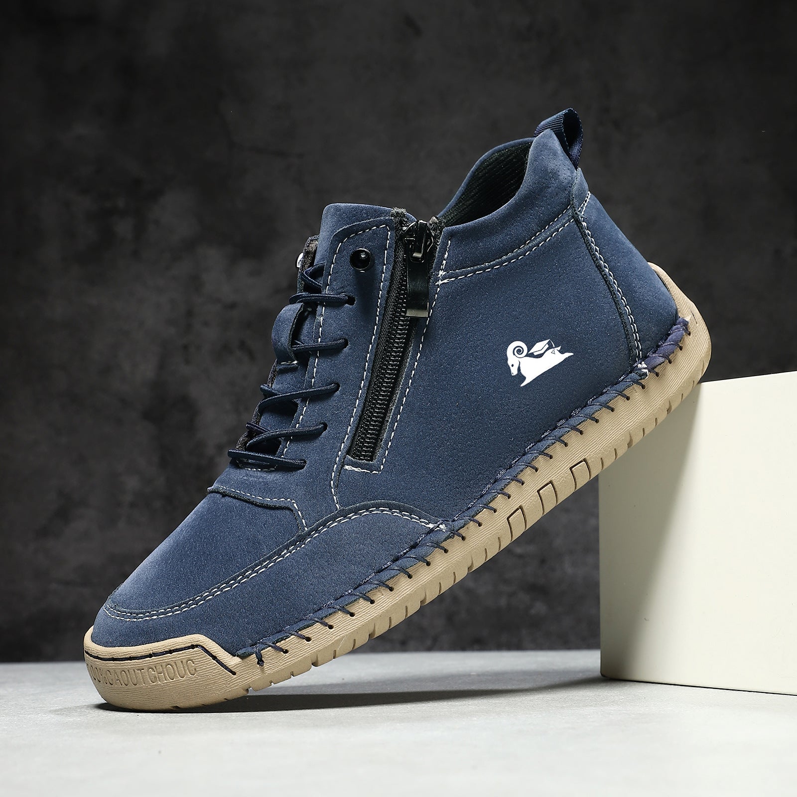 Handgenähte Damen-Freizeitschuhe mit weicher Sohle