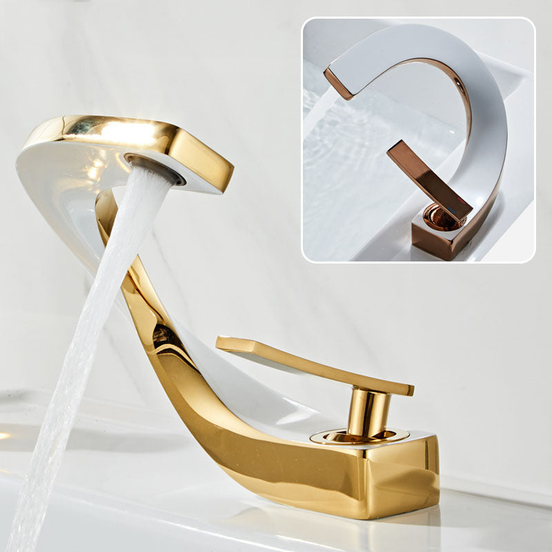 Waschtischarmatur aus Kupfer – Bild 6 | LuxeStyle
