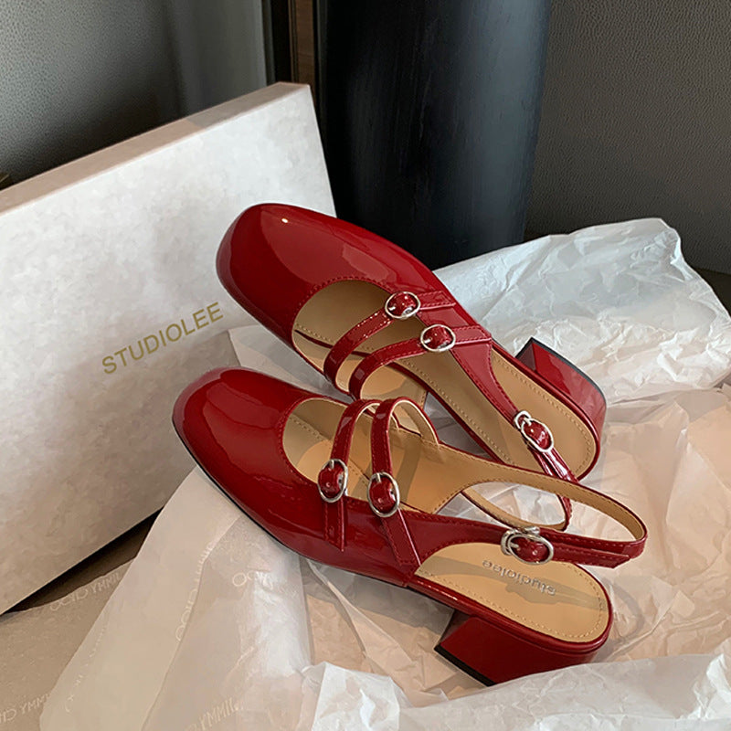 Retro Sandalen mit eckiger Zehenpartie – Bild 2 | LuxeStyle