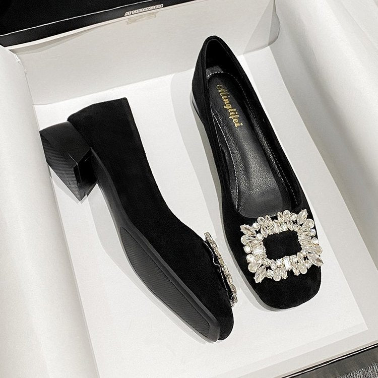 Elegante Pumps mit eckiger Zehenpartie