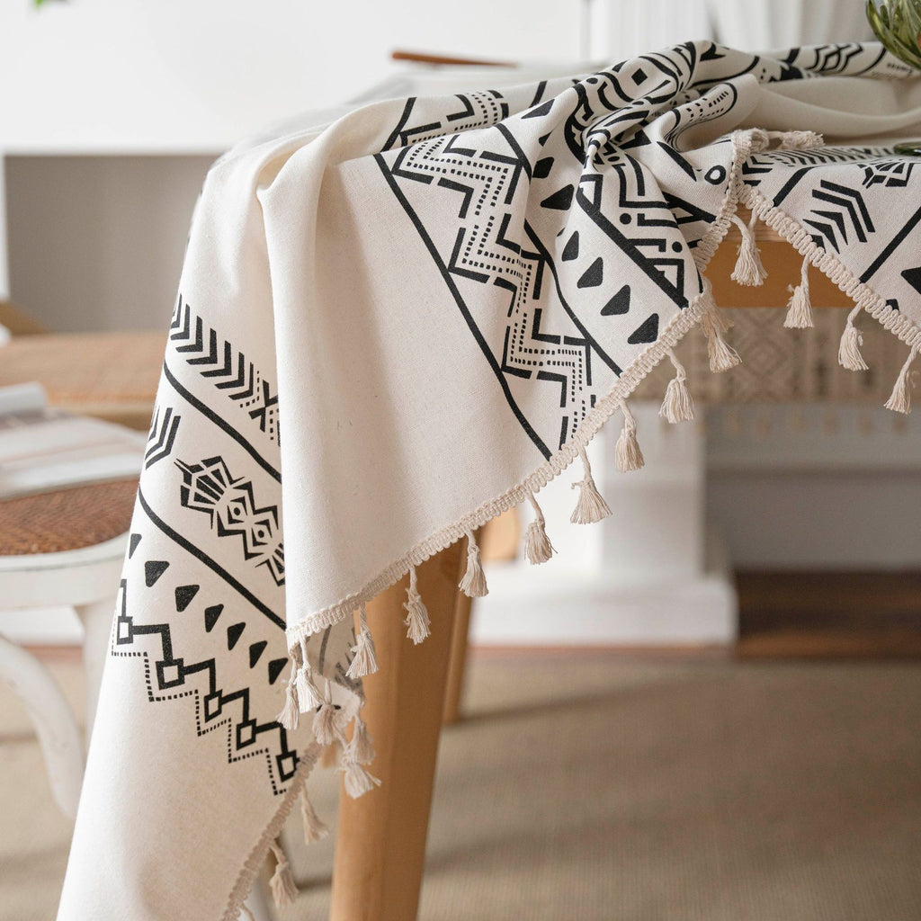 Tischdecke mit Quasten – geometrisches Muster – Bild 11 | LuxeStyle