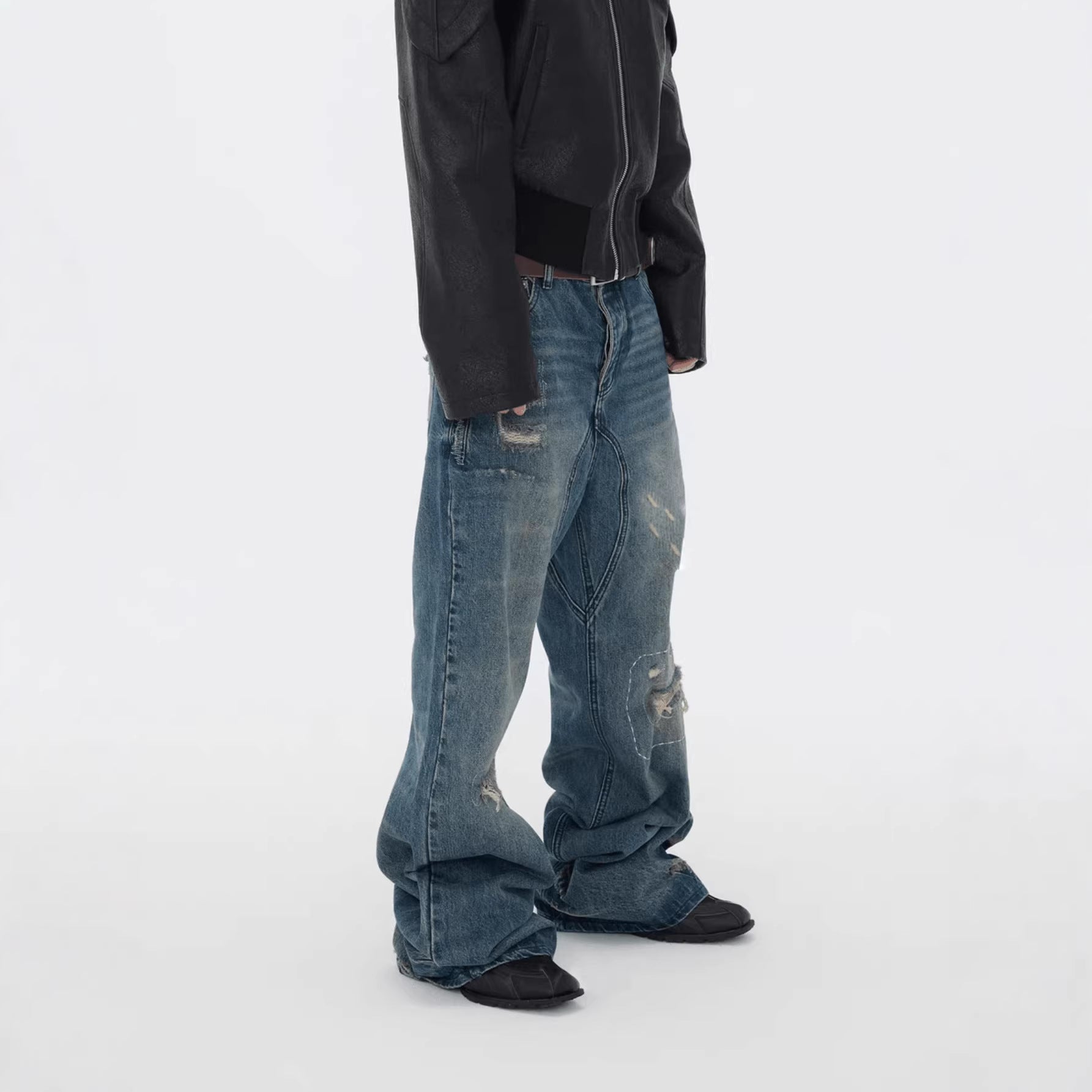 Herrenhose mit geraden Schlitzen, Slim Fit, lockere Passform