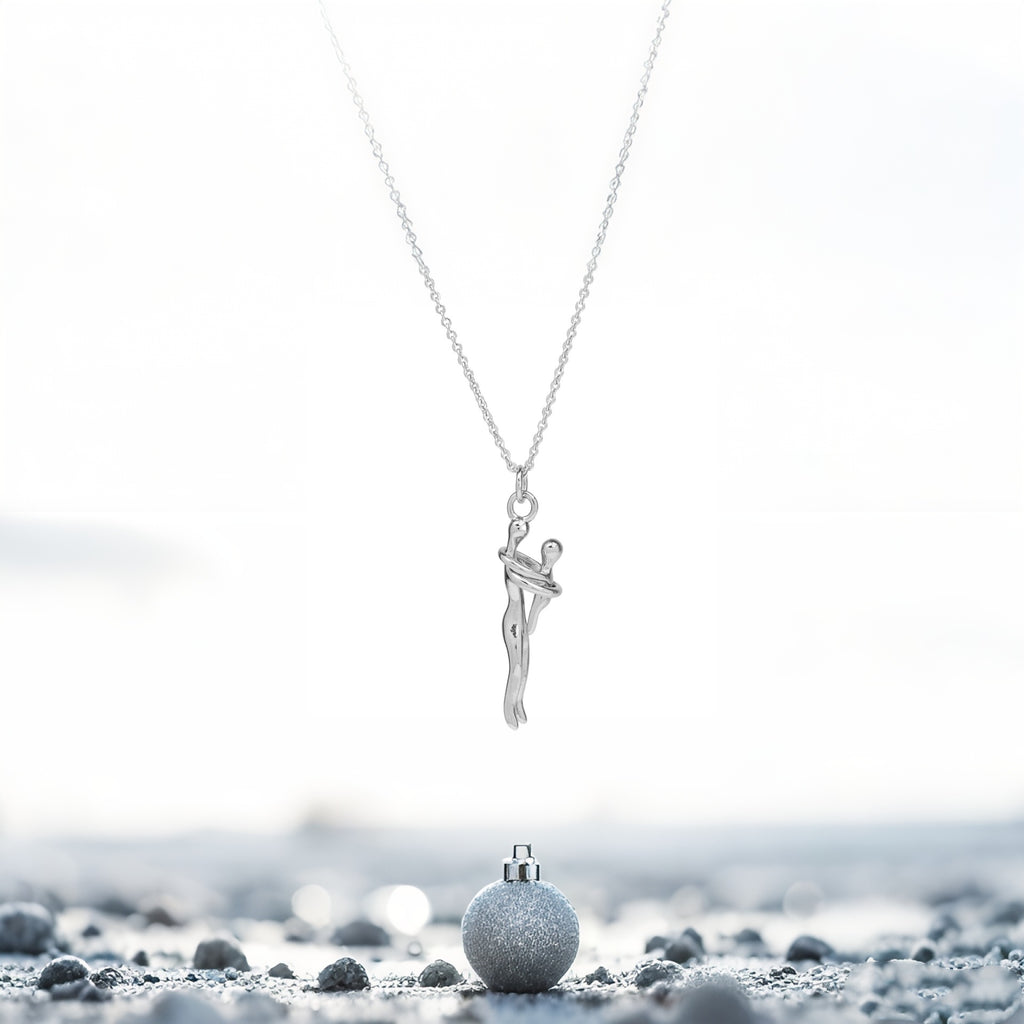 S925 Sterling Silber Embrace Love Halskette