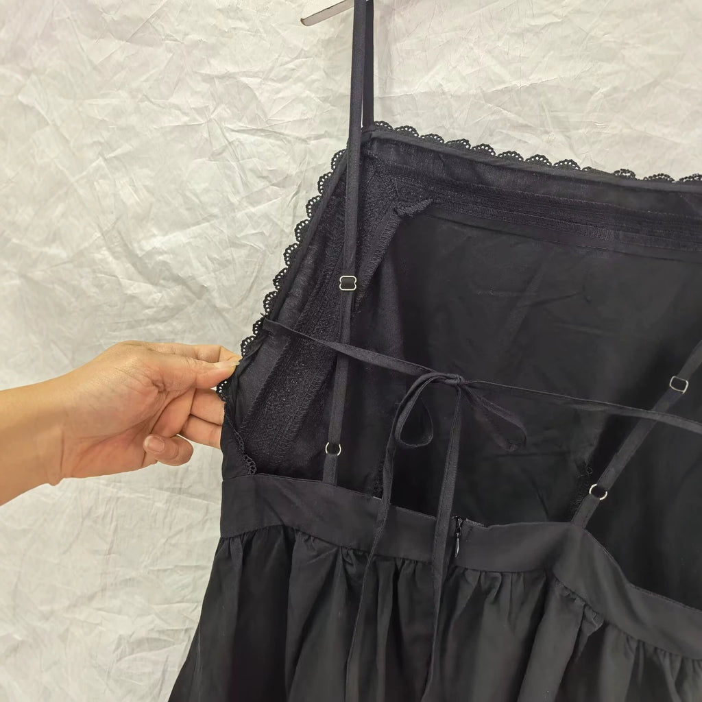 Elegantes besticktes Off-Shoulder Midi-Kleid