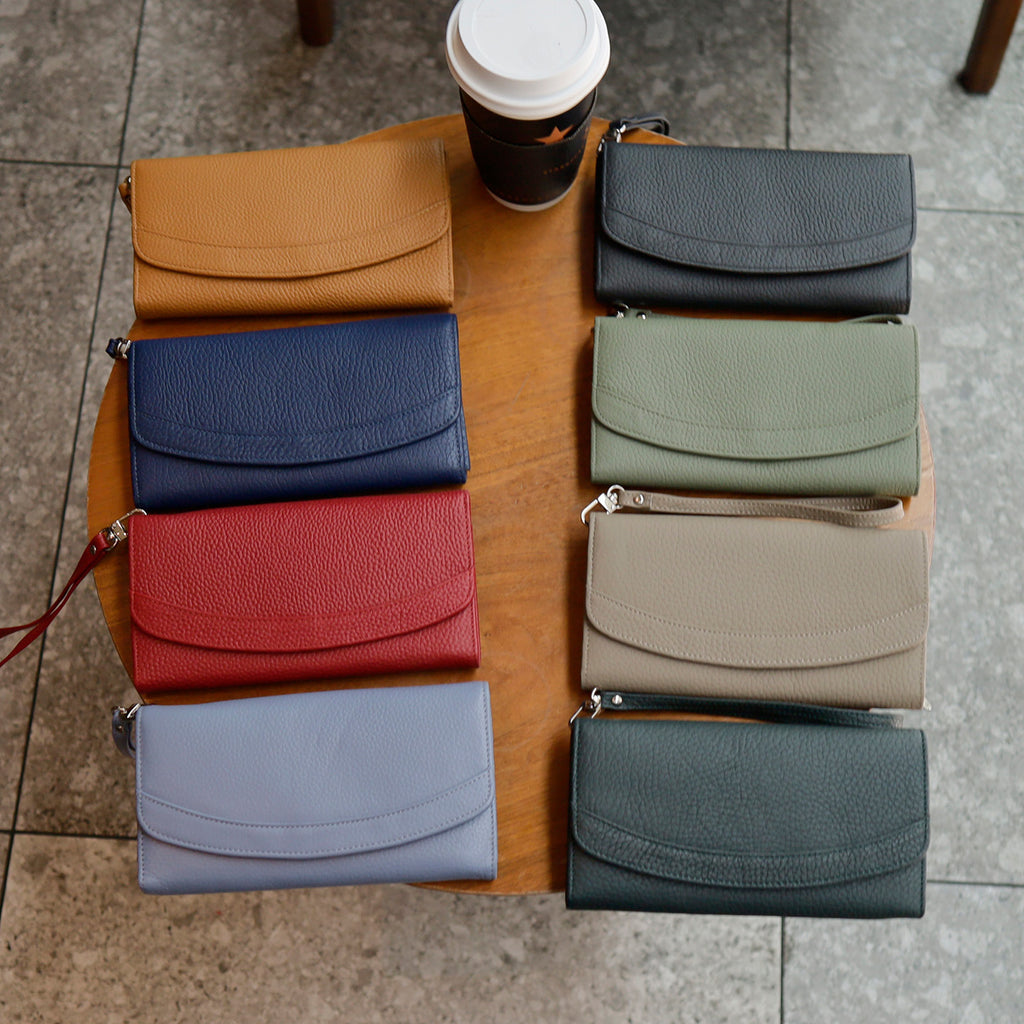 Handtasche aus echtem Leder – Clutch – Bild 12 | LuxeStyle