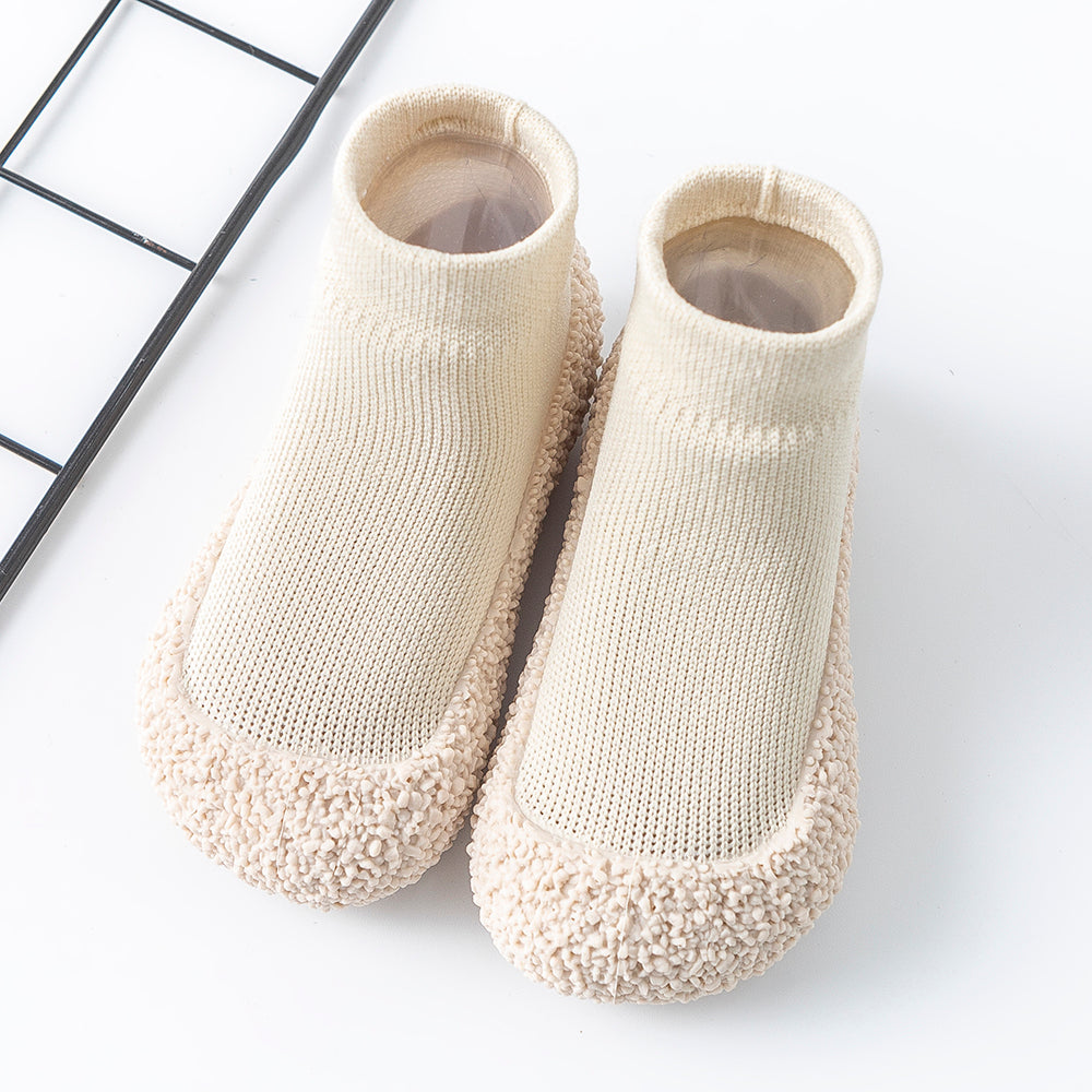 Leuchtende Sommer-Schuhe für Babys