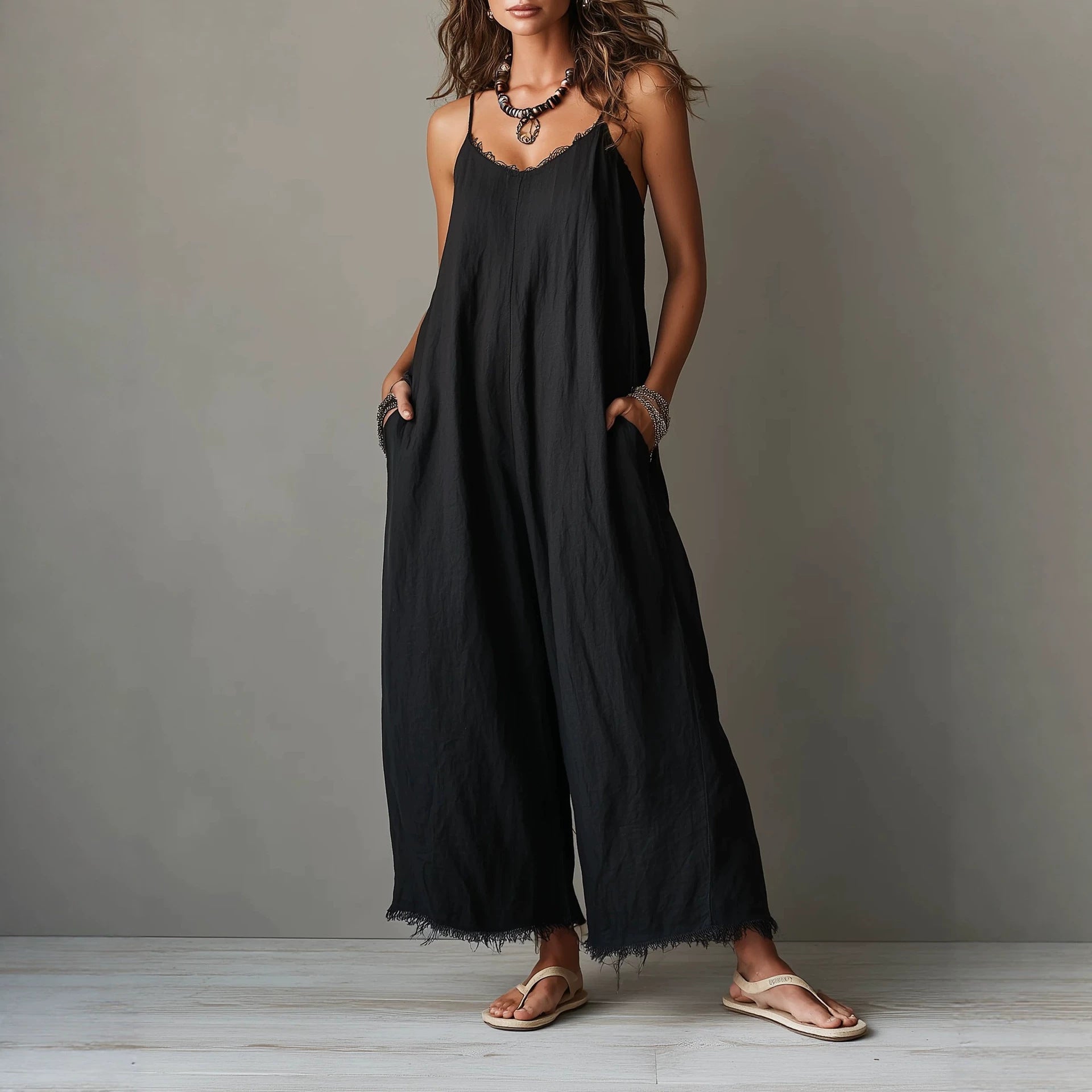 Damen Jumpsuit mit weitem Bein und Trägern