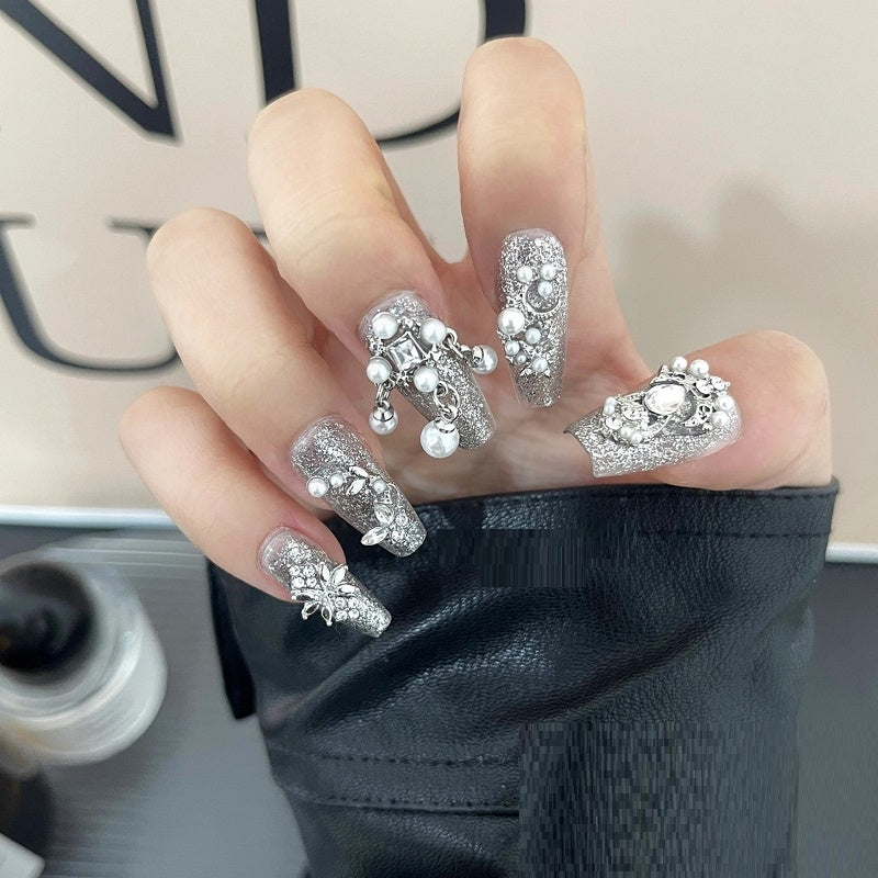Elegante, handgemachte Nägel zum Aufkleben – Bild 4 | LuxeStyle