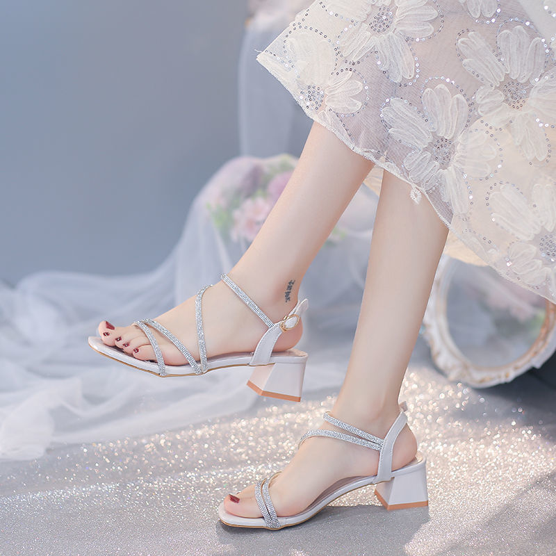 Sandalen mit Chunky-Absatz – Bild 7 | LuxeStyle