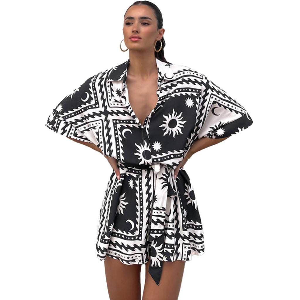 Jumpsuit mit geometrischem Print und Schnürung