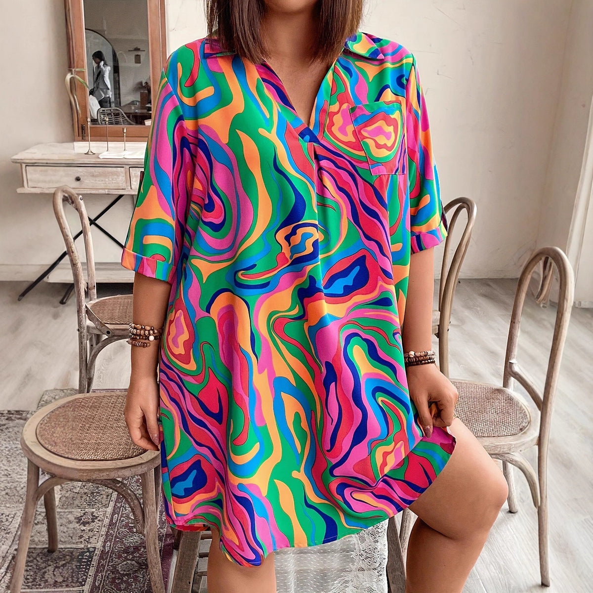 V-Ausschnitt lockeres Tie-Dye-Kleid bis Knie – Bild 3 | LuxeStyle