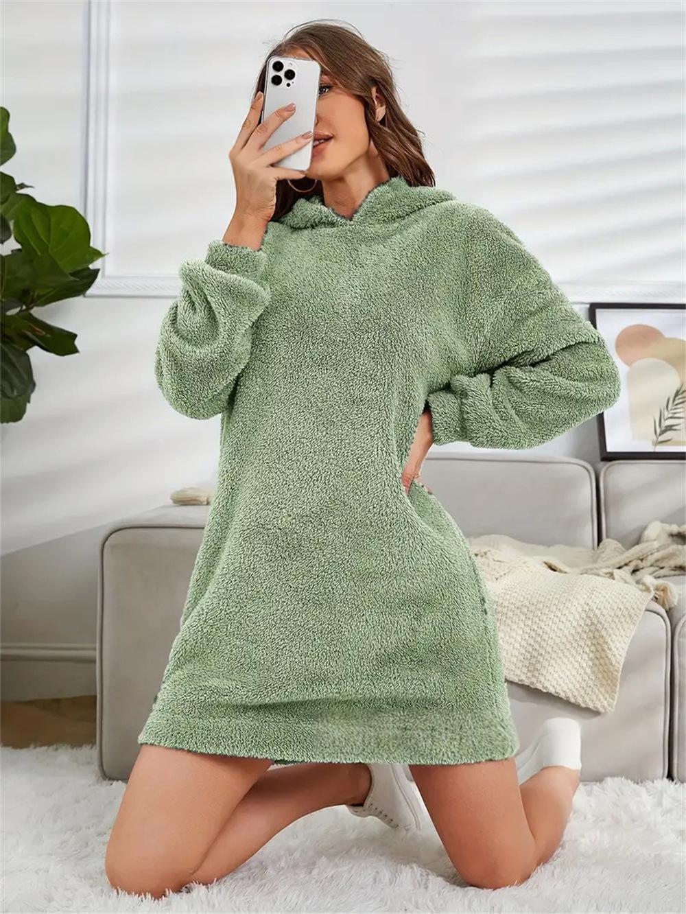 Kapuzenlangarmkleid