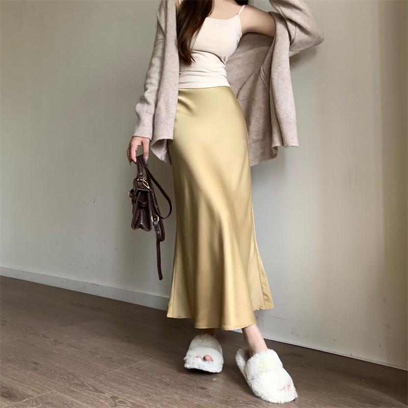 Satin-Mermaid-Rock im französischen Stil – Bild 4 | LuxeStyle