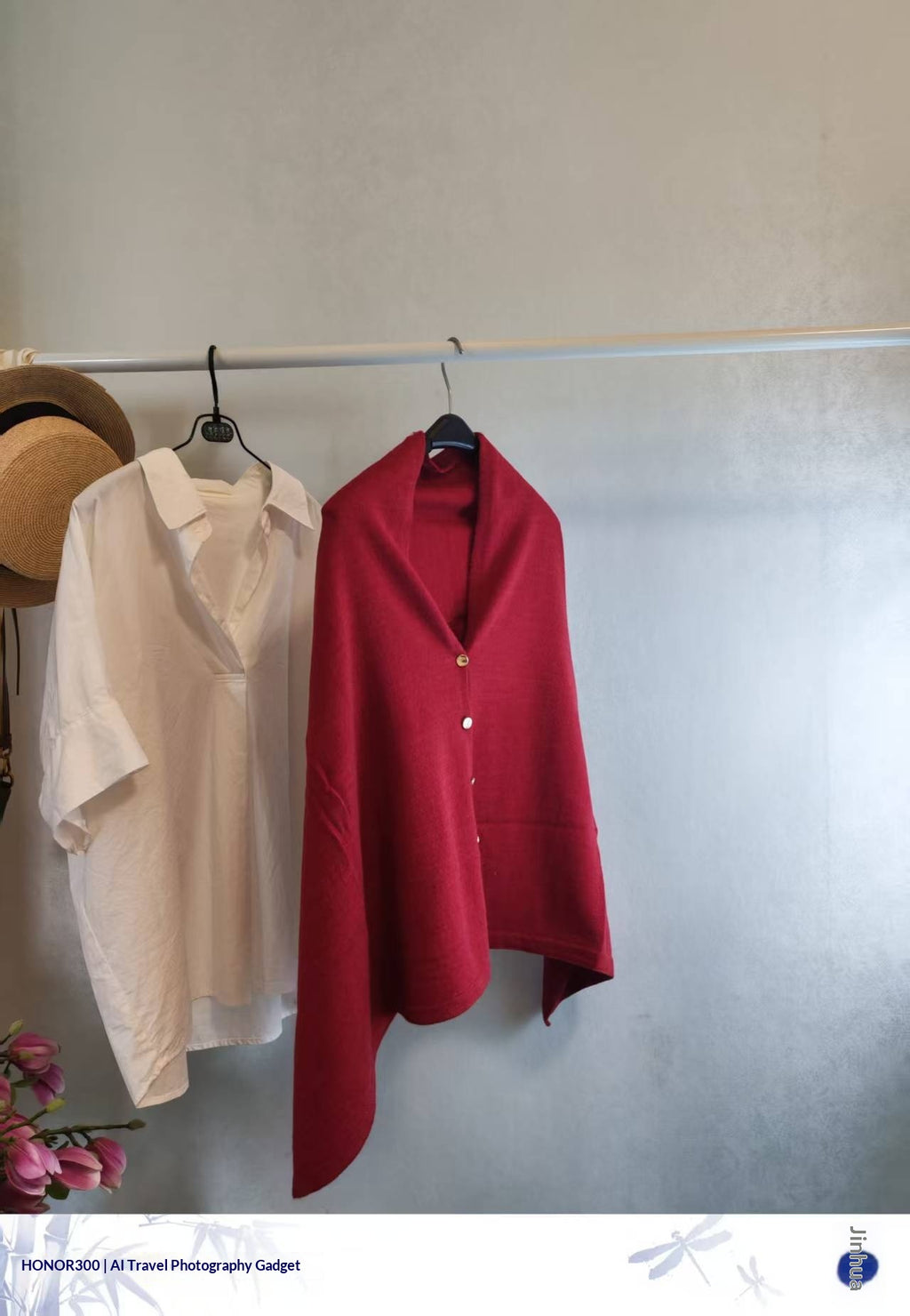 Schwarzer Wollschal mit Vintage‑Look – Bild 2 | LuxeStyle