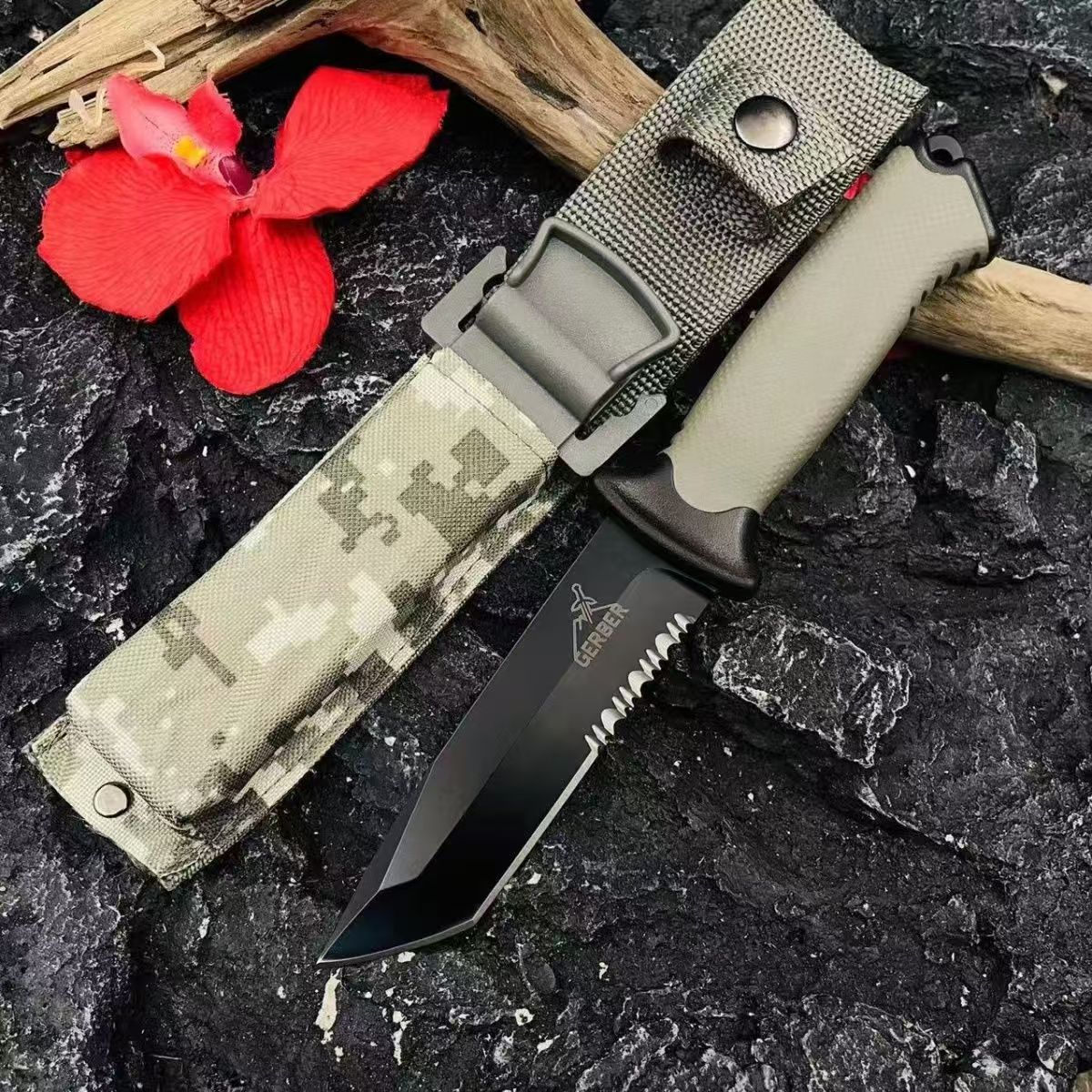 Ultraharter Outdoor-Messer mit scharfer Klinge