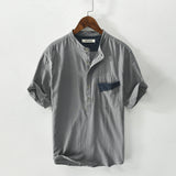 Farbe: Grau
