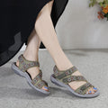 Sportliche Sandalen mit Print und Klettverschluss – Bild 1 | LuxeStyle