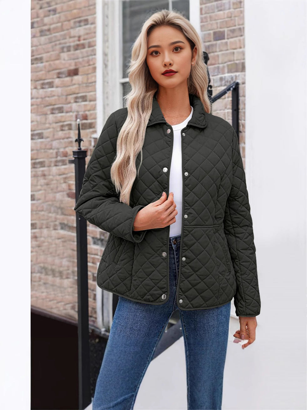 Weisses Quilted-Jackett mit Knöpfen – Bild 9 | LuxeStyle