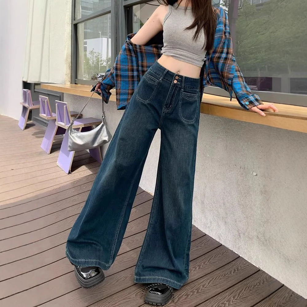 Dunkelblaue Jeans, hoch geschnitten