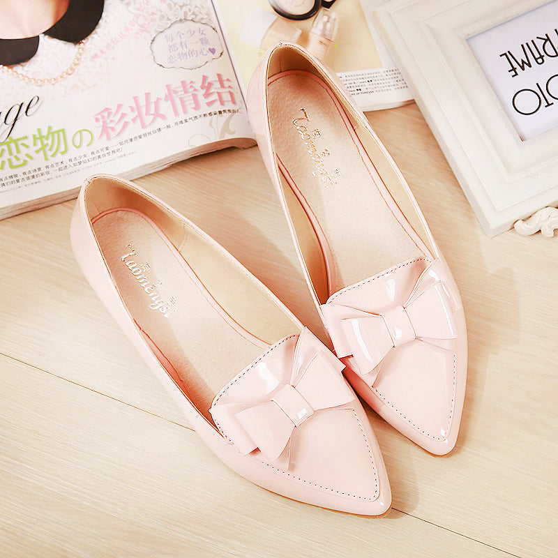 Punktierte Schuhe mit Schleife, flache Sohle – Bild 4 | LuxeStyle