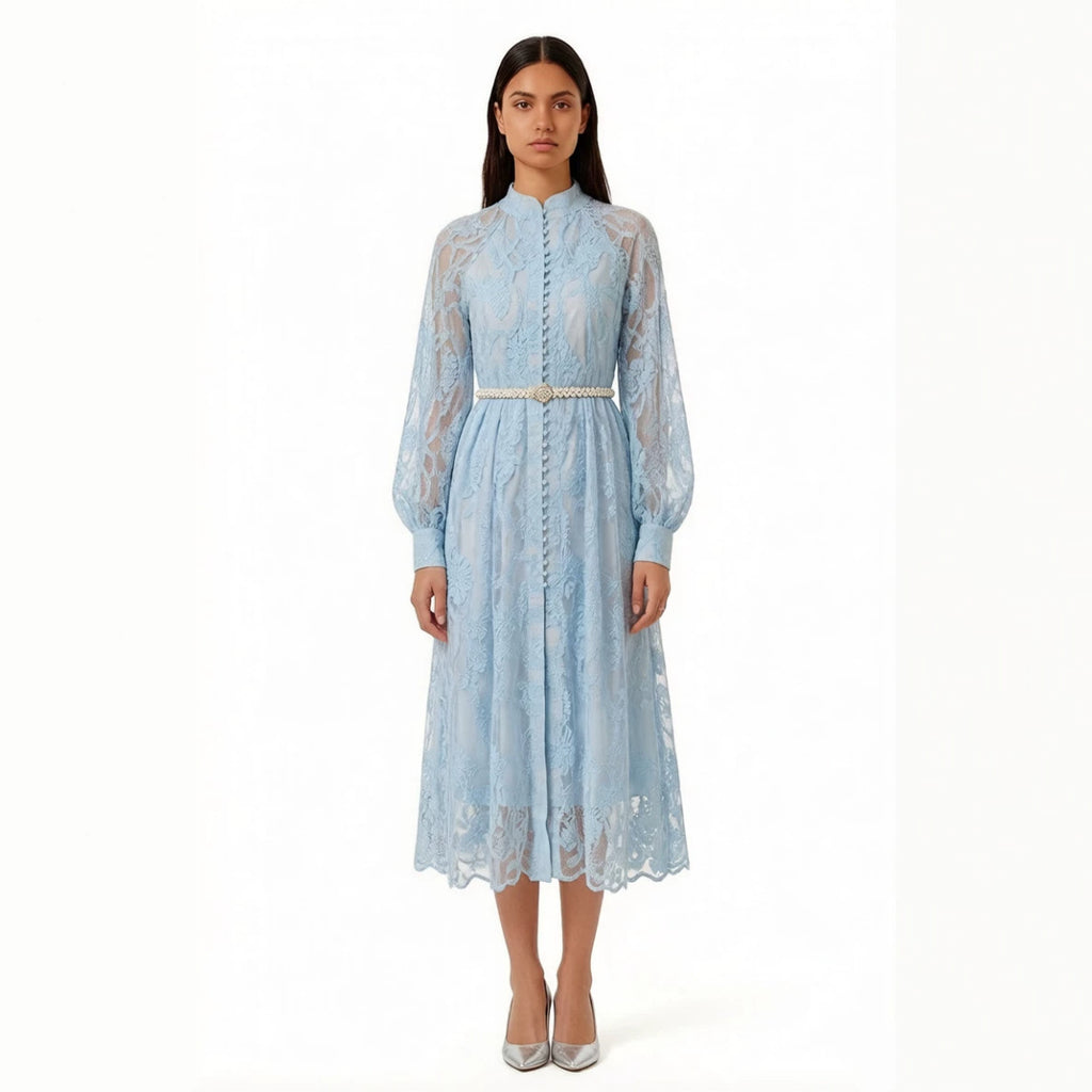 Elegantes Langarm-Kleid mit Stickerei