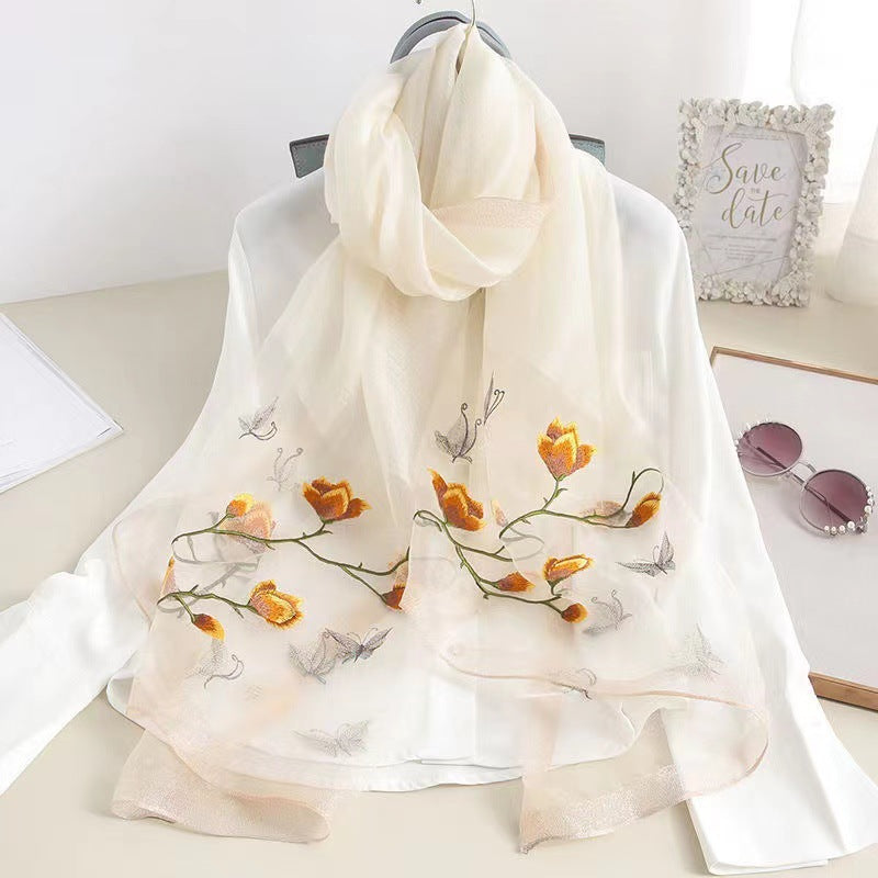 Seidenschal mit Wollanteil und Stickerei – Bild 8 | LuxeStyle