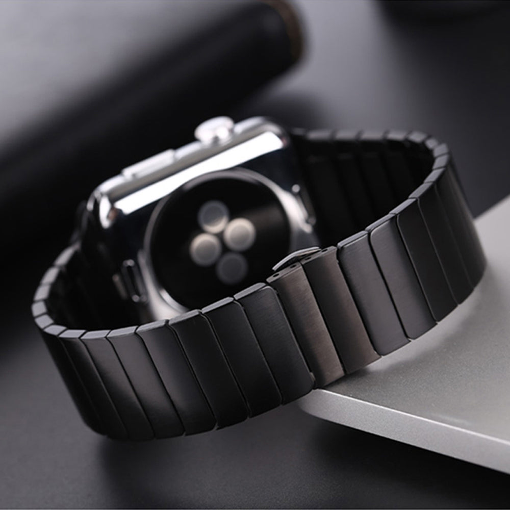 Smart Watcharmband aus Edelstahl – Bild 6 | LuxeStyle