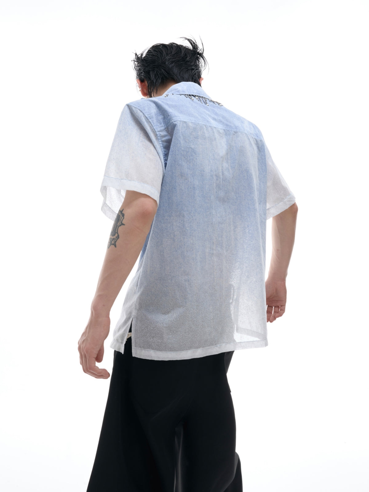Kurzärmliges blaues Shirt – lockerer Schnitt – Bild 2 | LuxeStyle