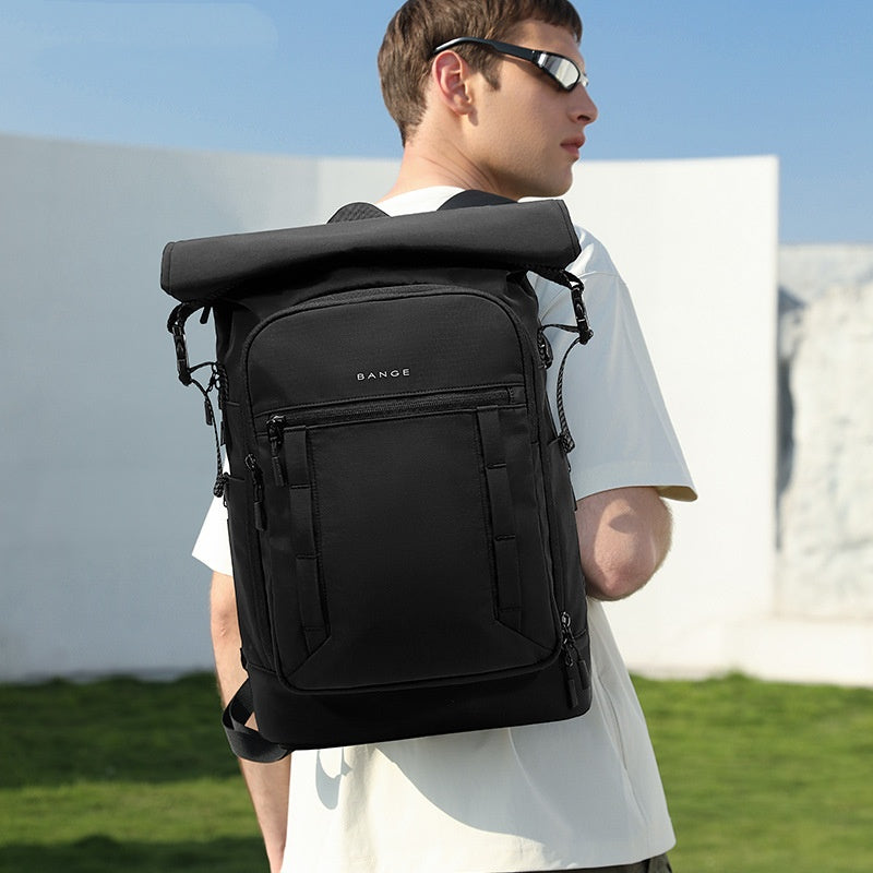 Geräumiger atmungsaktiver Leicht-Rucksack