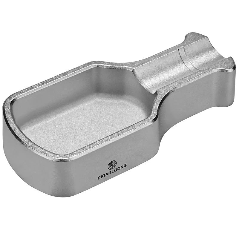 Stilvoller Tragbarer Zigarrenaschenbecher aus Metall