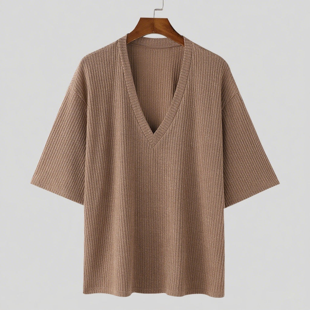 Geripptes V-Neck T-Shirt mit halbem Arm