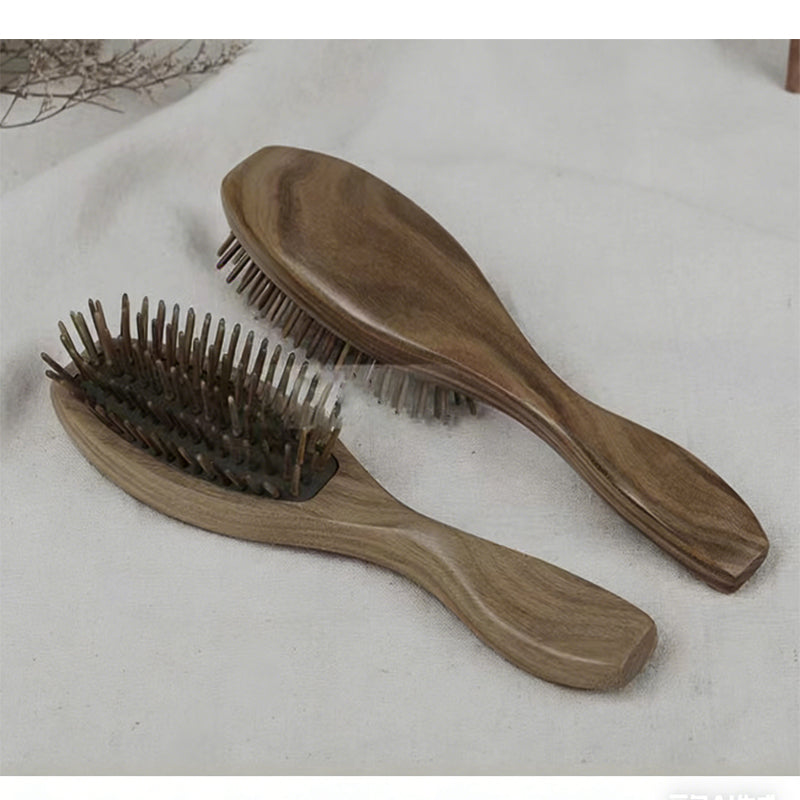 Massage-Haarbürste aus natürlichem Sandelholz