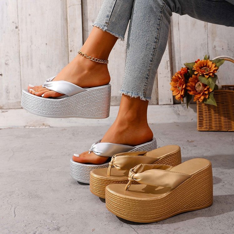 Wasserfeste Plattform-Sandale mit Peep-Toe – Bild 7 | LuxeStyle