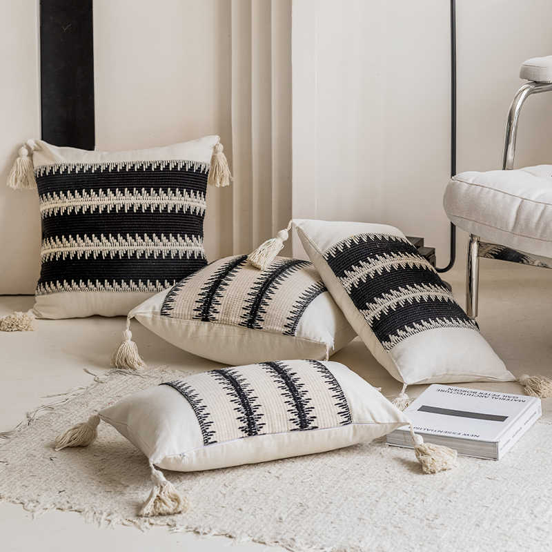 Quadratisches Sofa-Kissen mit Bezug – Bild 6 | LuxeStyle