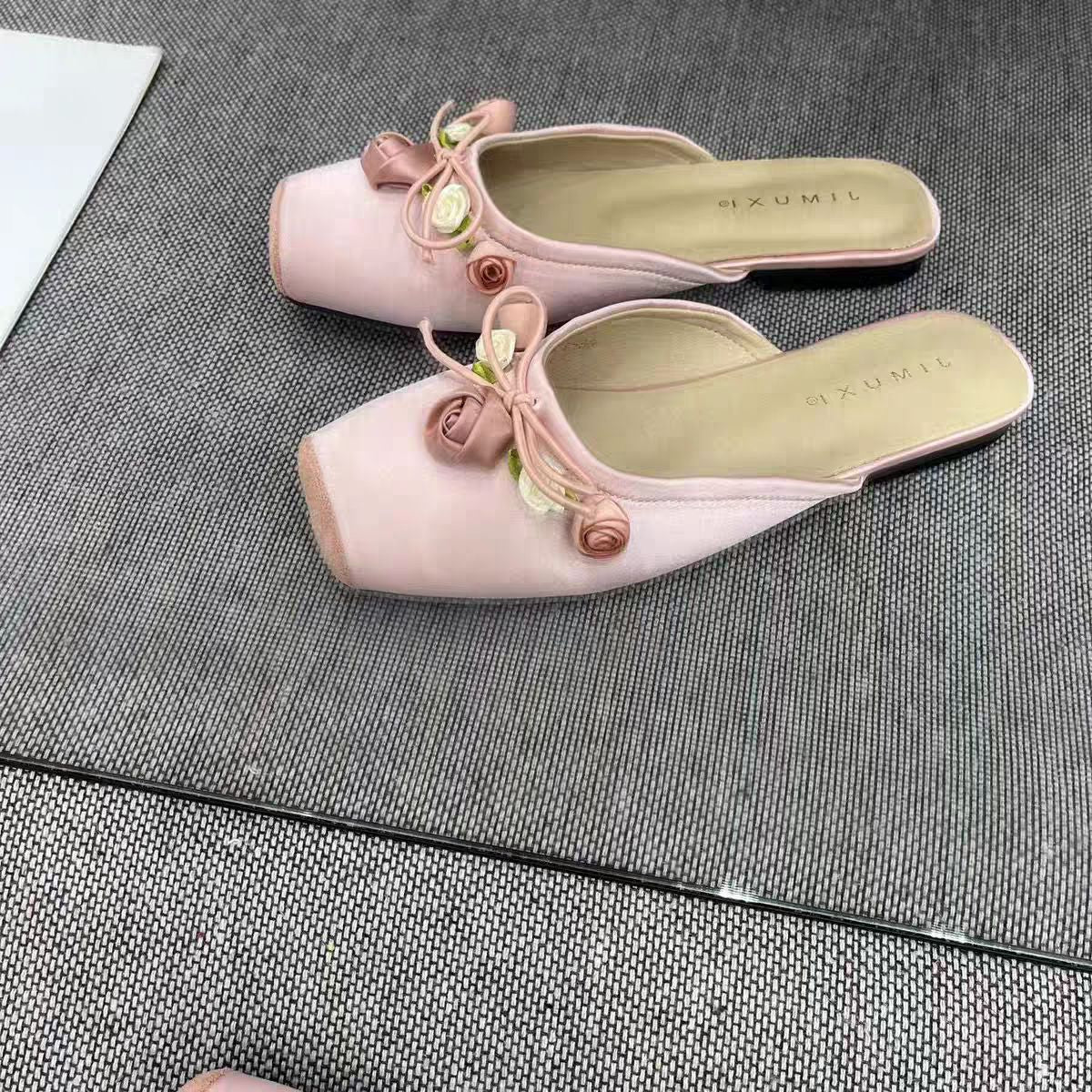 Klassische Flache Sandalen mit quadratischem Zeh – Bild 2 | LuxeStyle