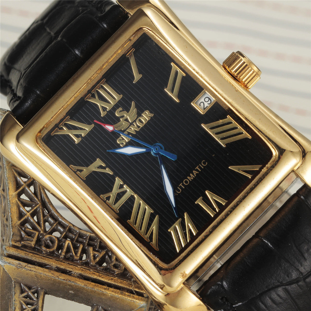 Herren-Armbanduhr mit Kalender – Bild 7 | LuxeStyle