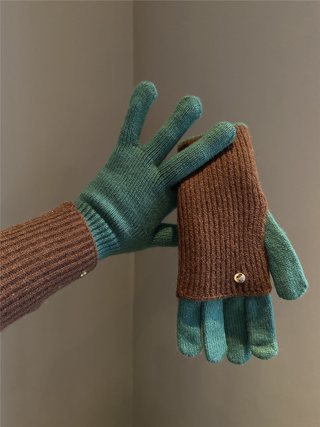 Dual-Use Colorblock Strickhandschuhe im Maillard-Stil