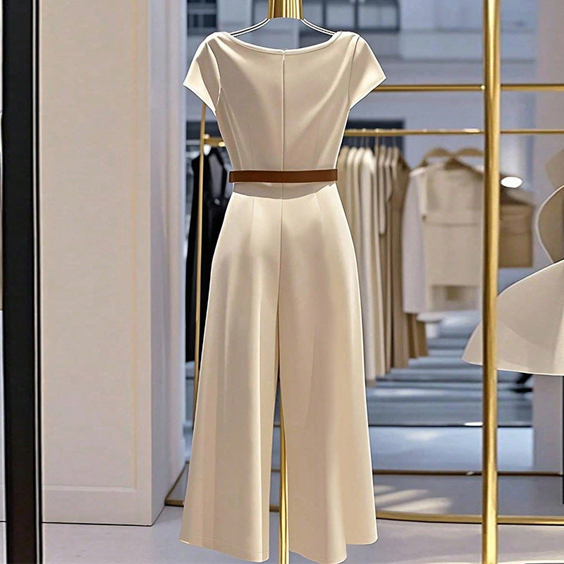Eleganter Satin-Jumpsuit mit weitem Bein