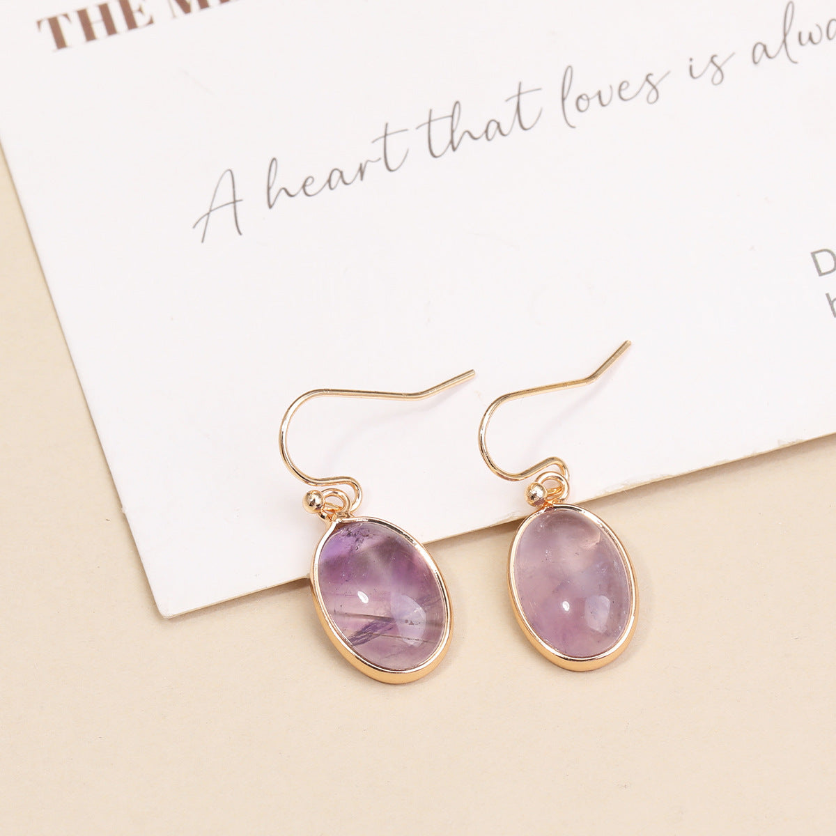 Boho-Ohrringe mit Amethyst-Anhänger