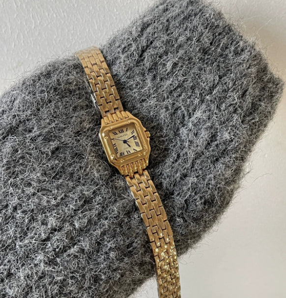 Elegante Kettenuhr